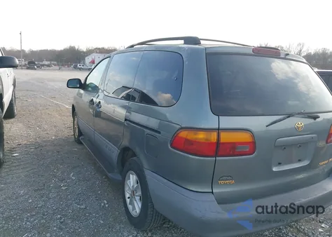 2000 Toyota Sienna Ce from USA, damaged, VIN 4T3ZF19C1YU189614